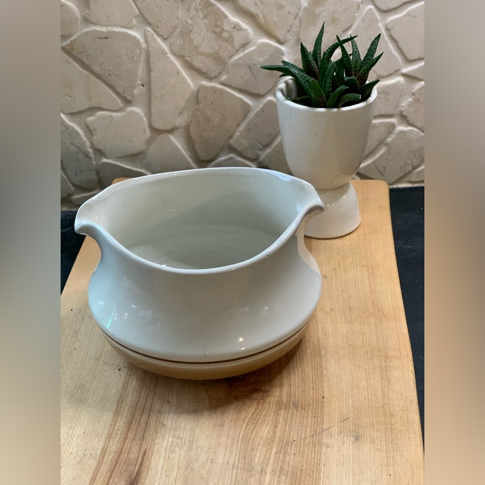 HEARTHSIDE | Vintage “Water Color” Double Spout Gravy Boat
